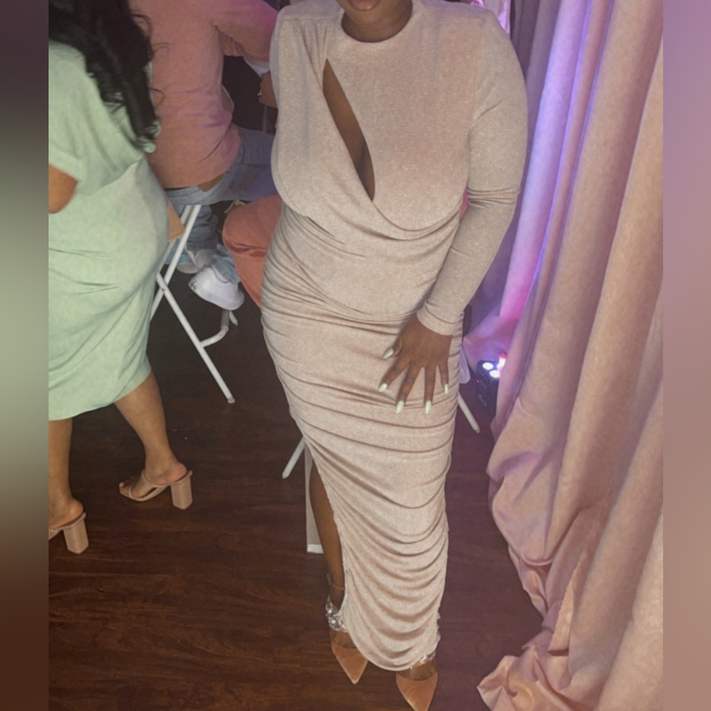 Miss Circle ✨ Pink Cutout Gown/Dress - Picture 2 of 2